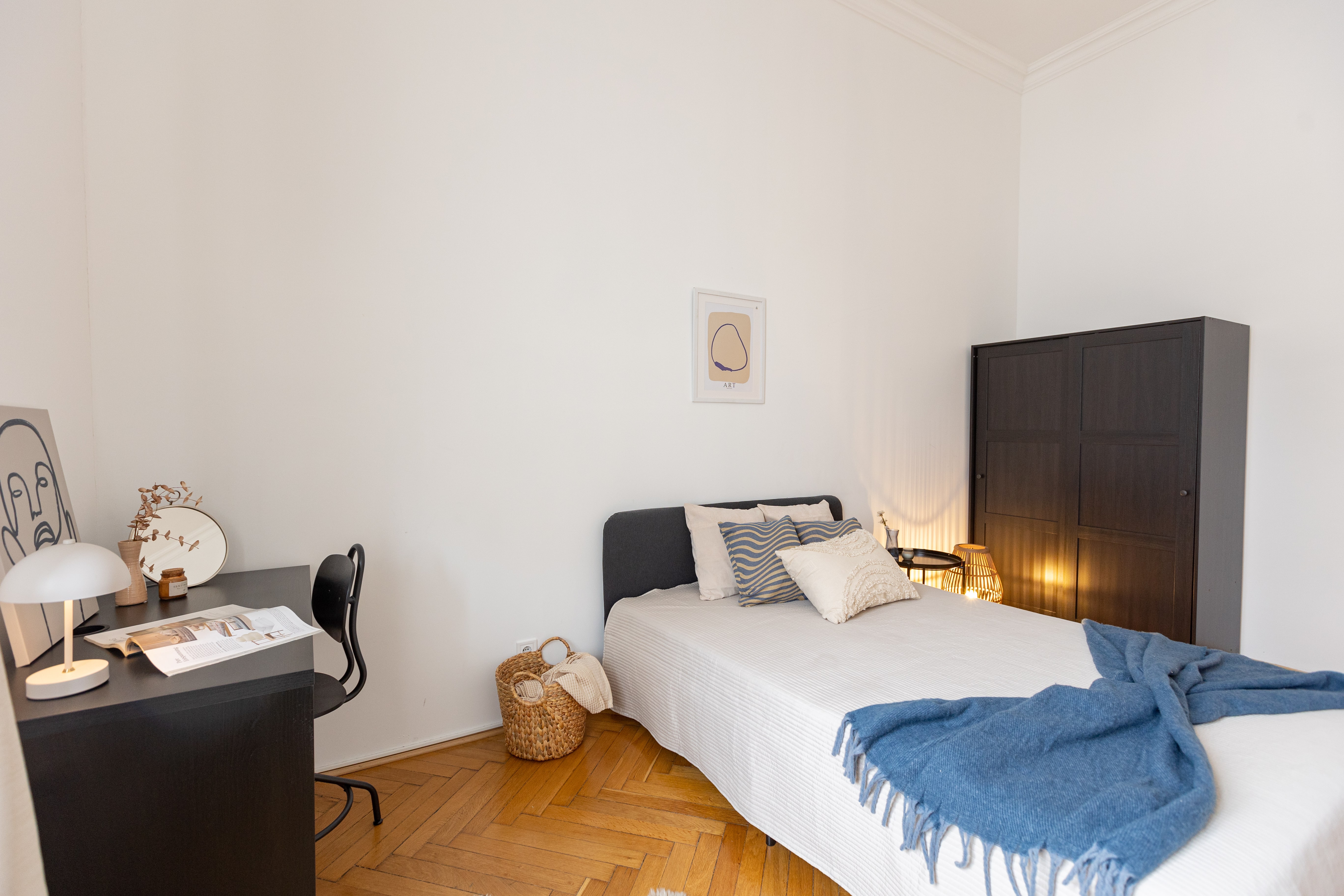 Large Private Room at Baross 15 (3F), photo 3