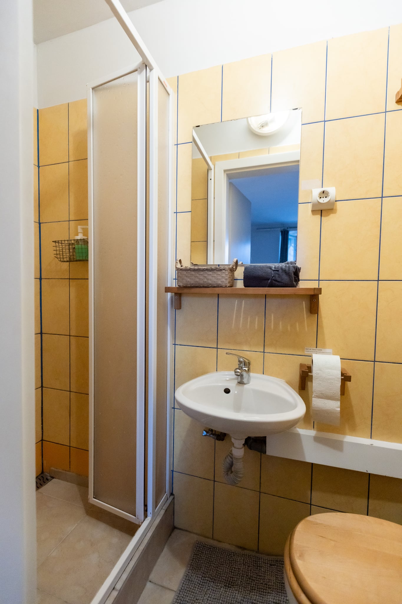 Shared Ensuite at Király u. 14, photo 18 of 20
