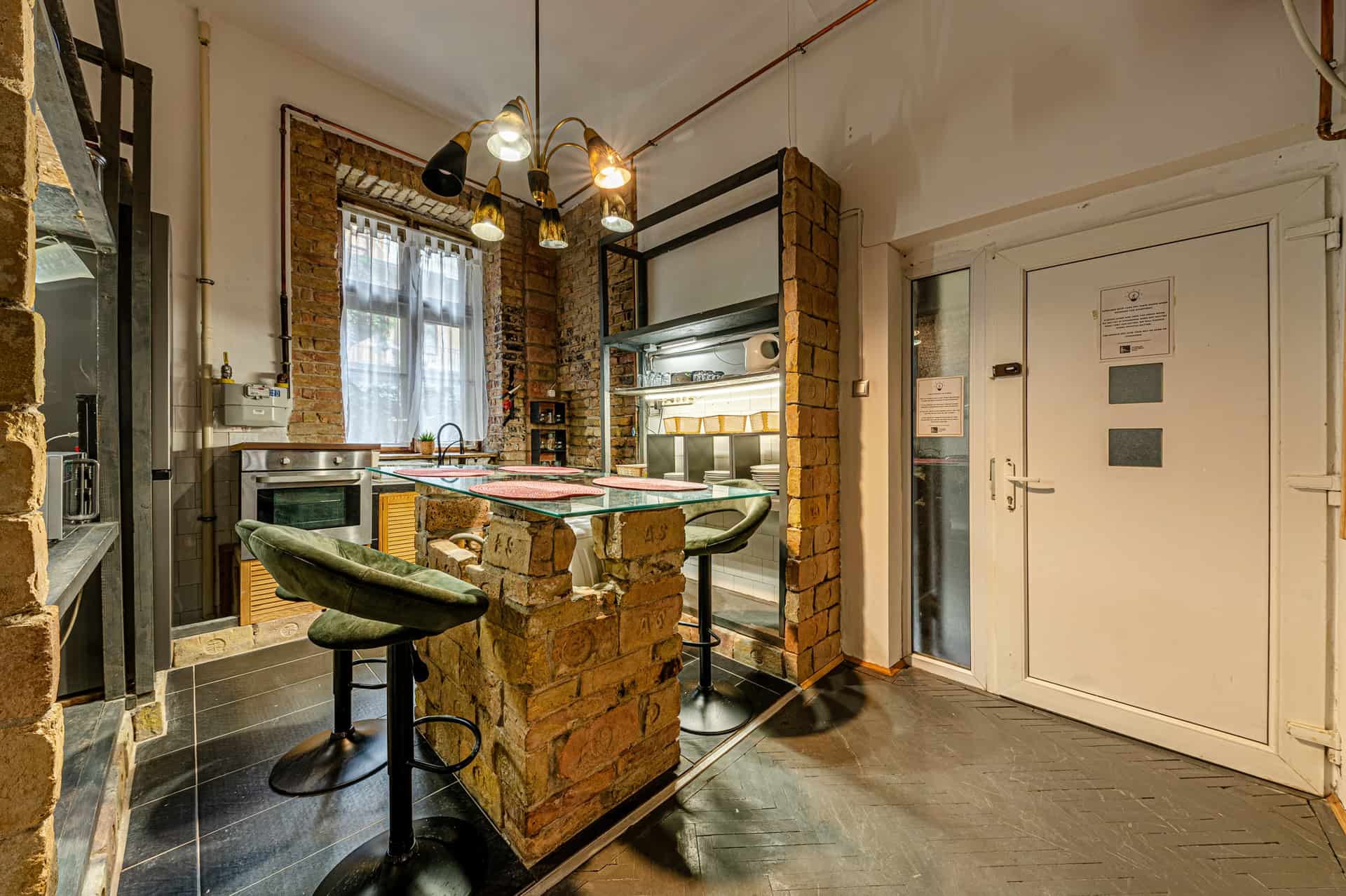 Private Room at Csengery utca 19, photo 8 of 14