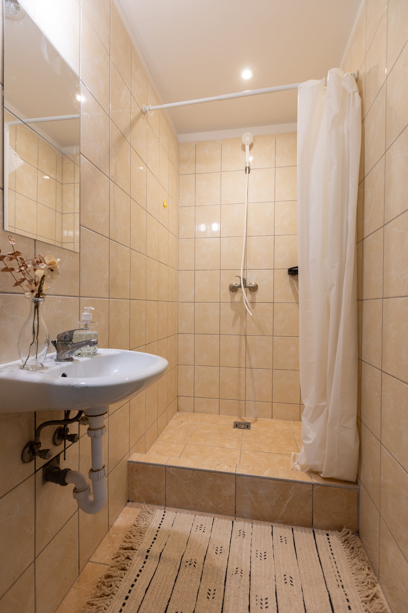 Private Room at Thököly út 18, photo 17 of 19