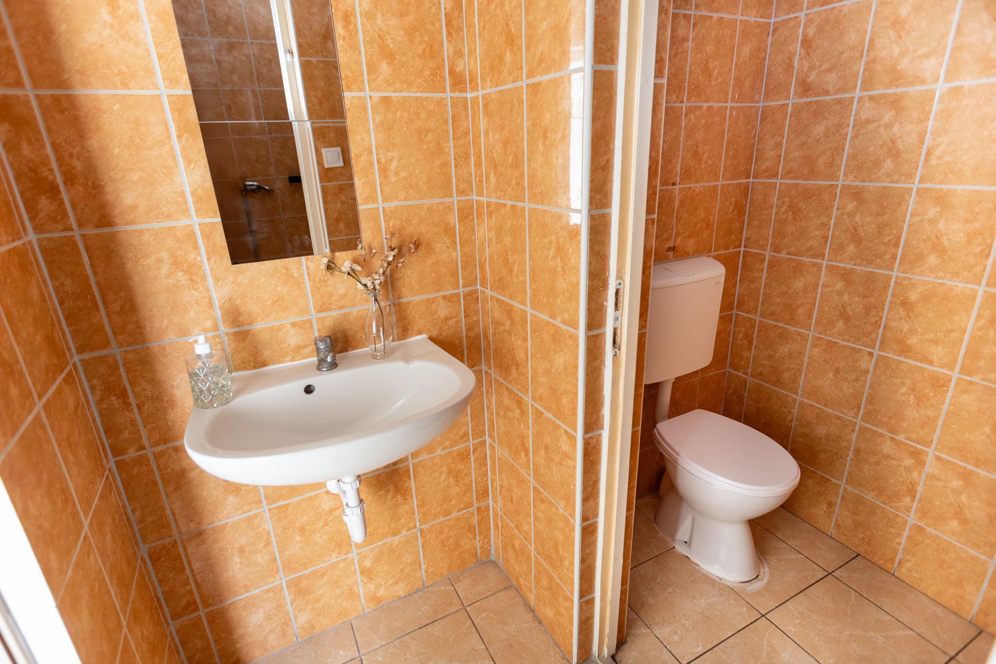 Shared Room at Thököly út 18, photo 10 of 17