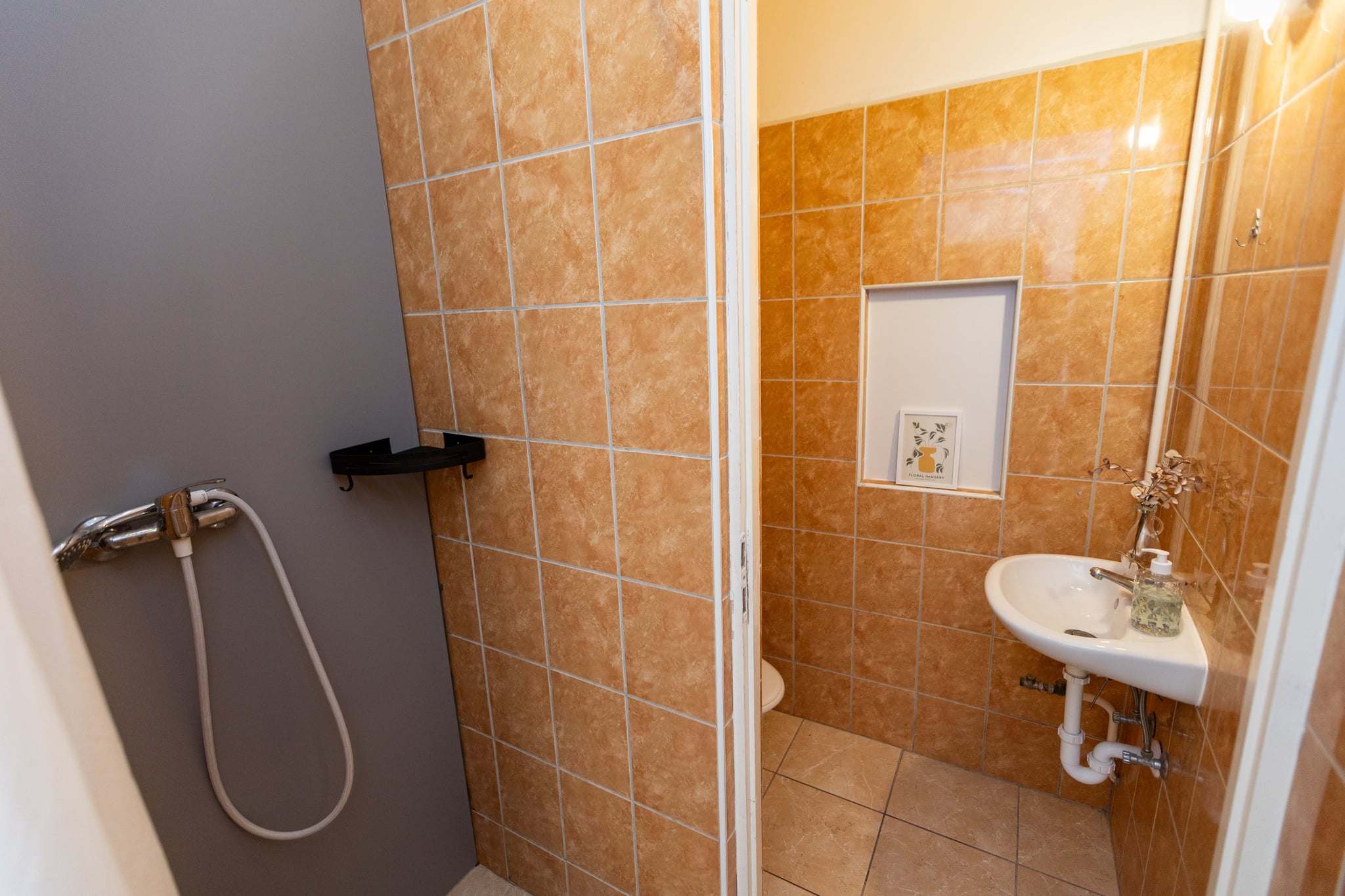 Shared Room at Thököly út 18, photo 11 of 17