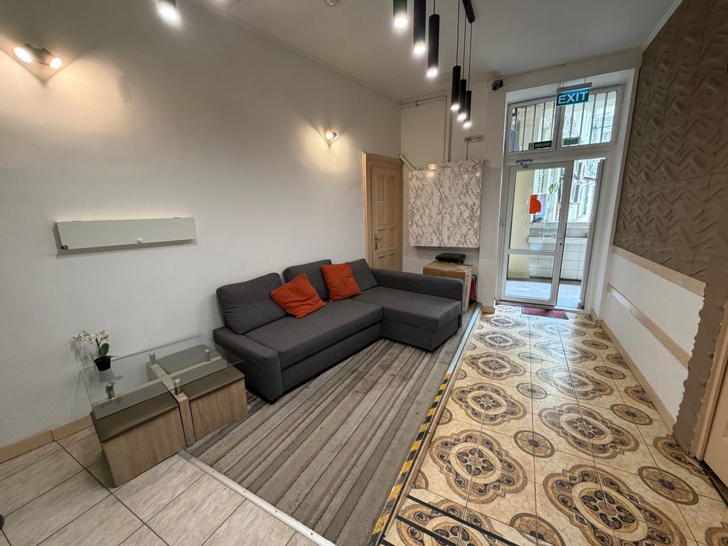 Shared Ensuite at Rákóczi út 48-50, photo 6 of 8